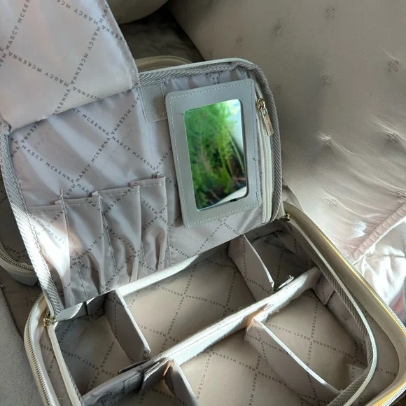 Vibrant Floral Marcy McKenna travel makeup accessory case - Picture 4 of 13